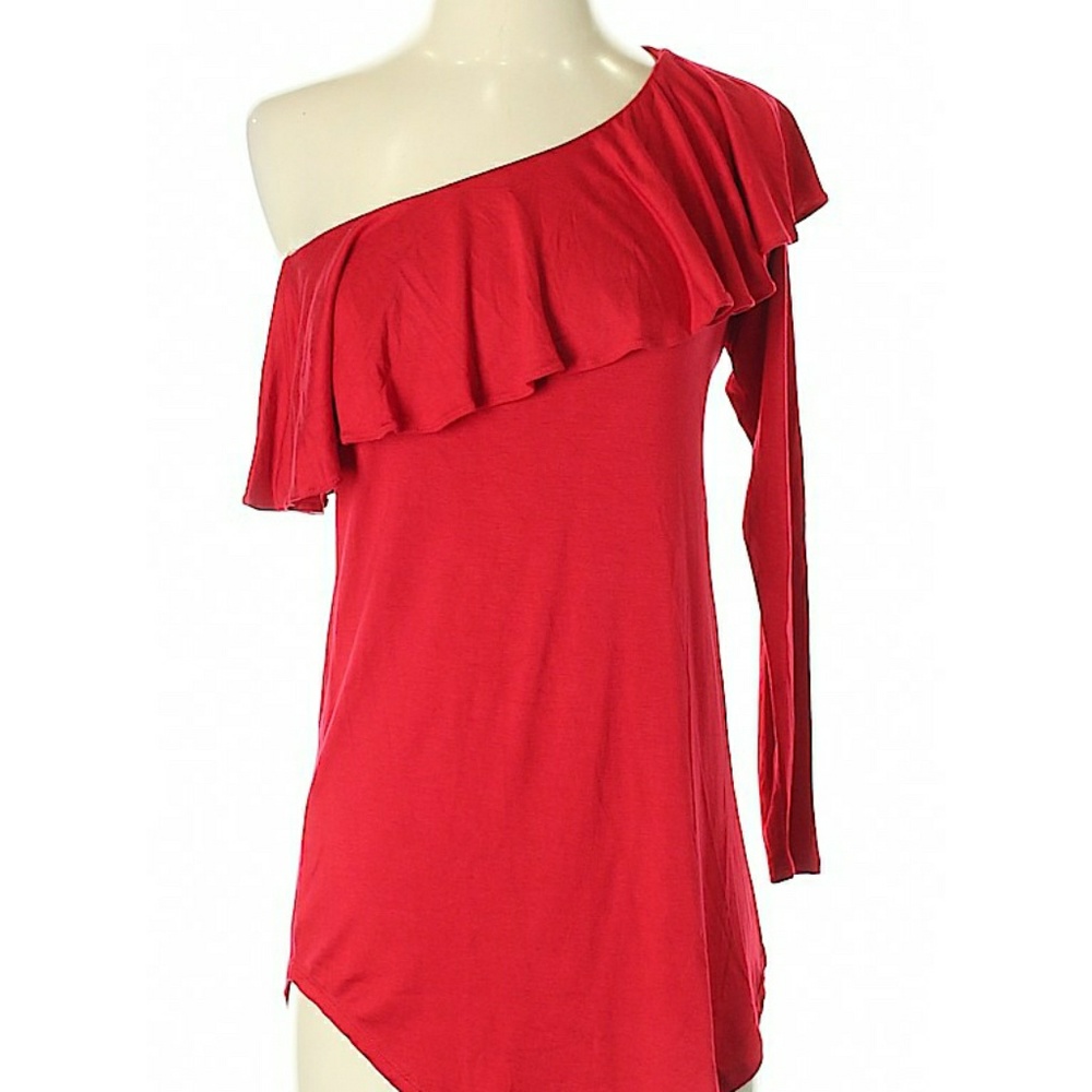 Frenzii by Jully Kang Red Off Shoulder top XS